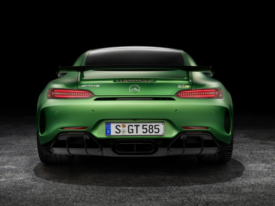  Mercedes-AMG GT R 2016 года  (фото 15 из 92)